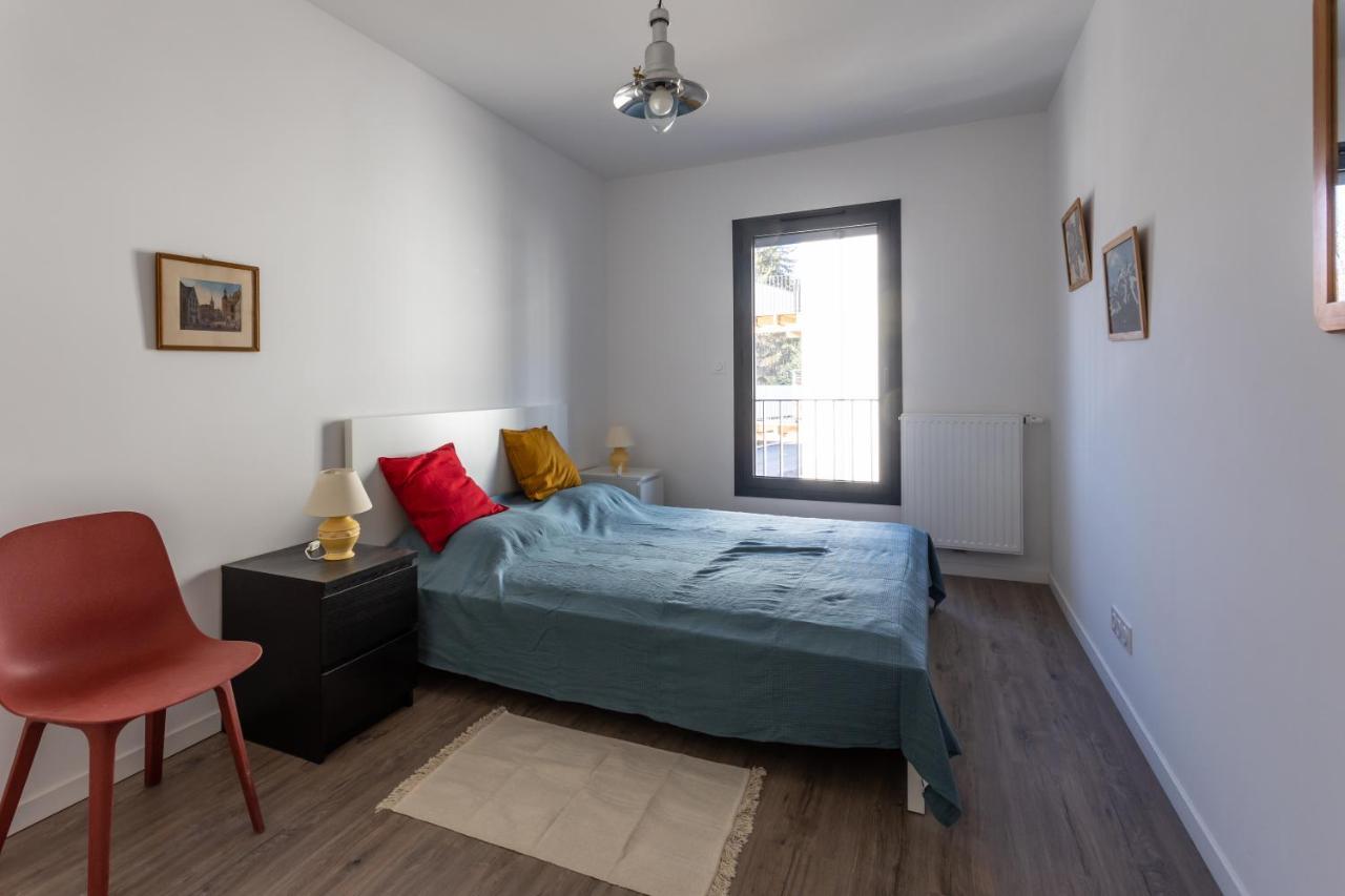 Apartment Au Calme Des Sommets - Vue Montagne Embrun